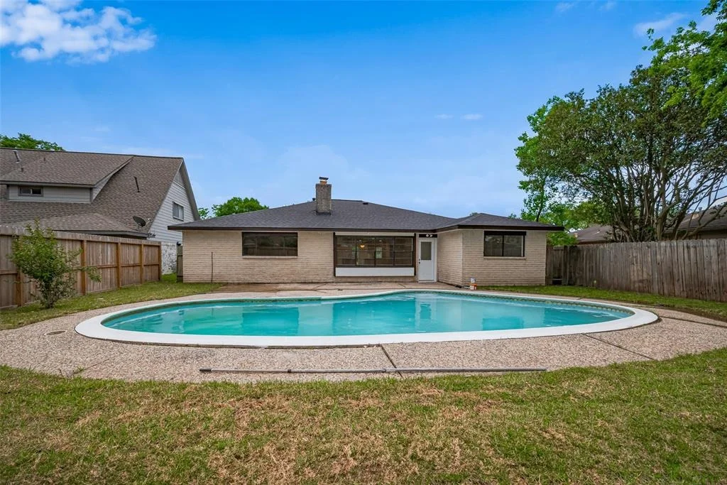 Photo of 839 Voyager Drive