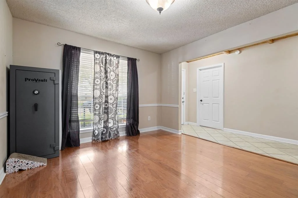 Photo of 2503 Knollbrook Lane