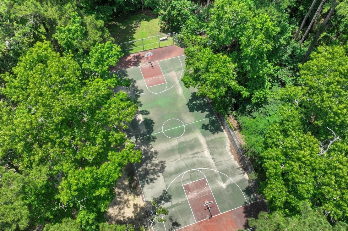 Photo of 75 Green Tree Drive
