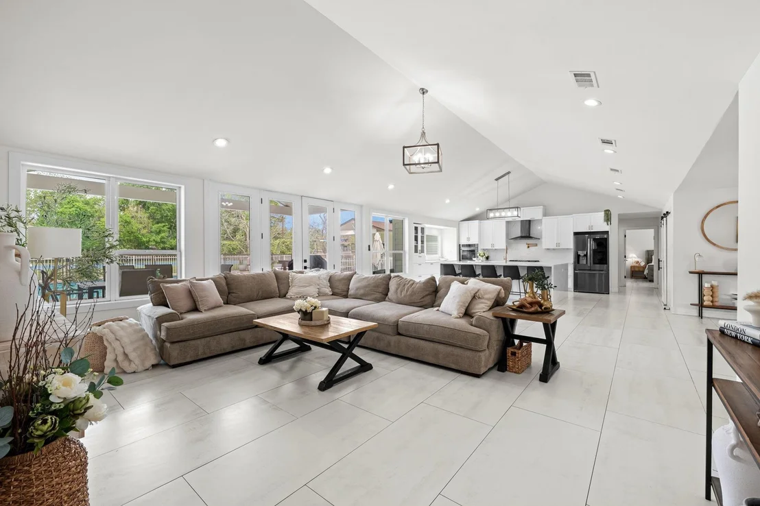 Photo of 8800 Brae Acres Road