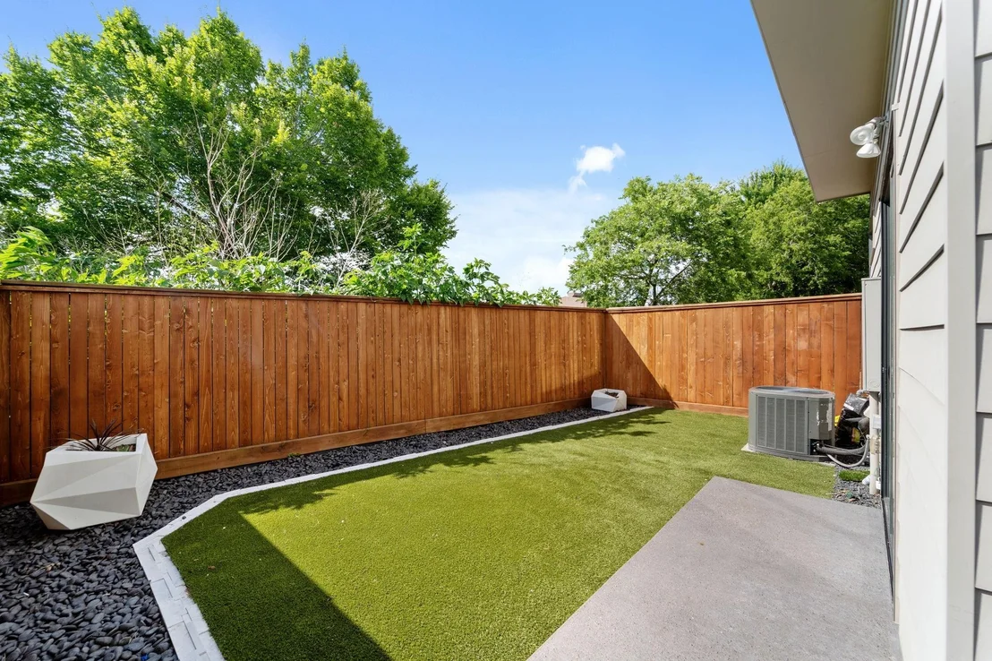 Photo of 2851 Decker Place