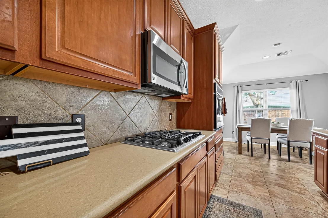 Photo of 16202 Peach Bluff Lane