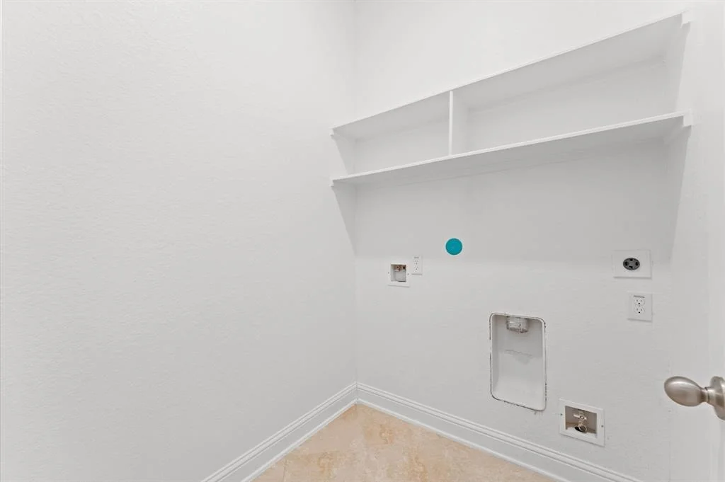 Photo of 8715 Gladiolus Drive