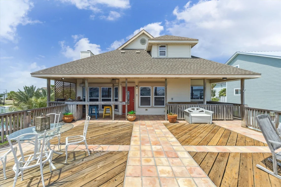 Photo of 1339 Outrigger