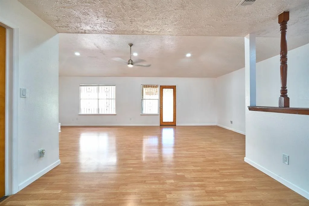 Photo of 13002 Becklin Lane
