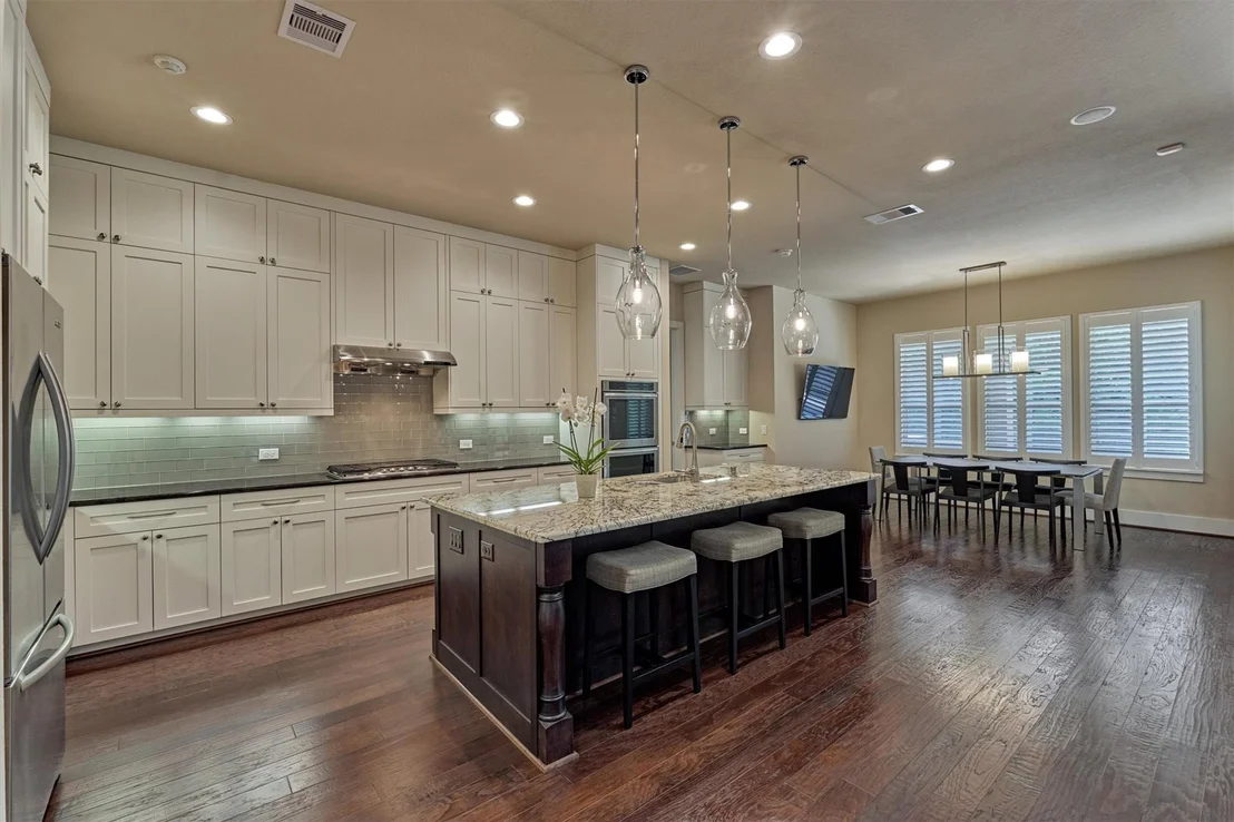 Photo of 35 Pondera Point Drive