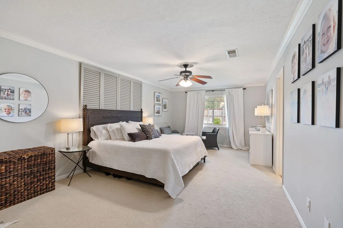 Photo of 1811 Briarpark Drive