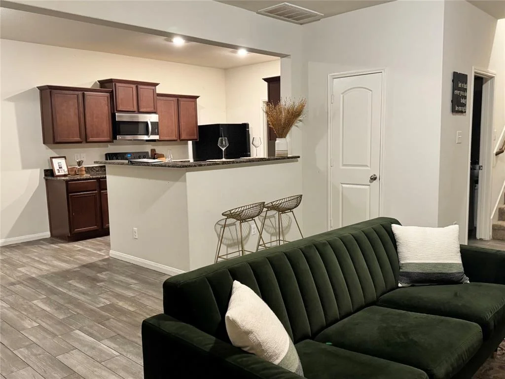 Photo of 1207 Diamond Drape Drive