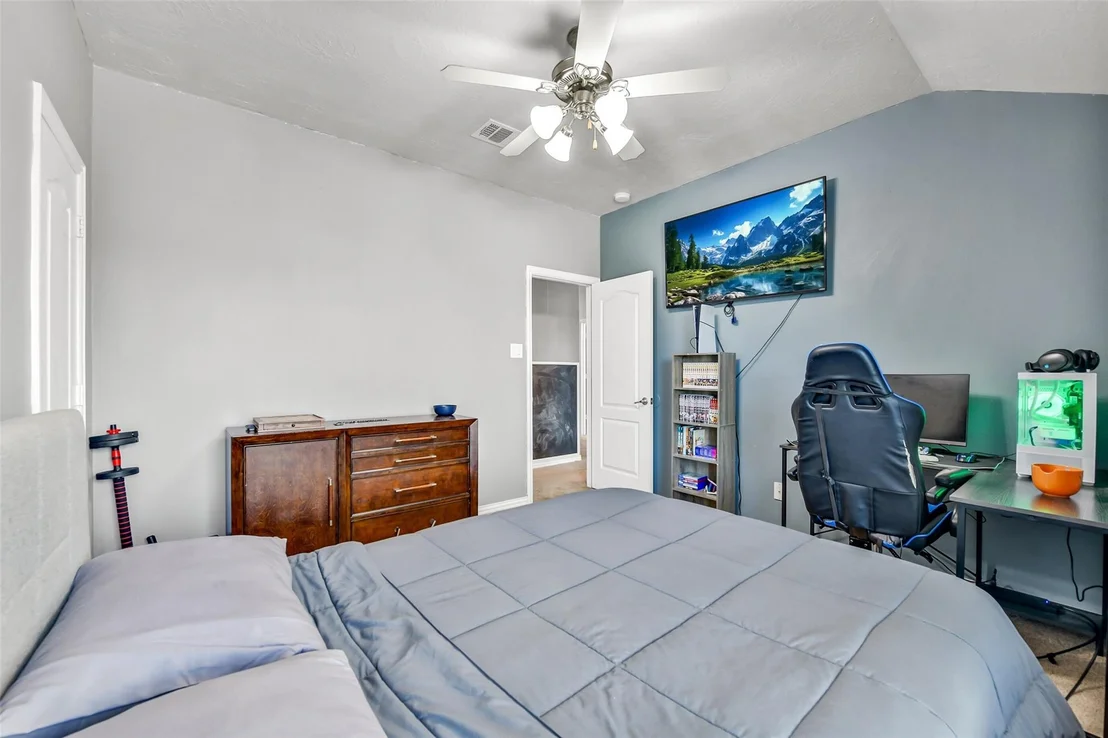 Photo of 410 Havenstone Lane