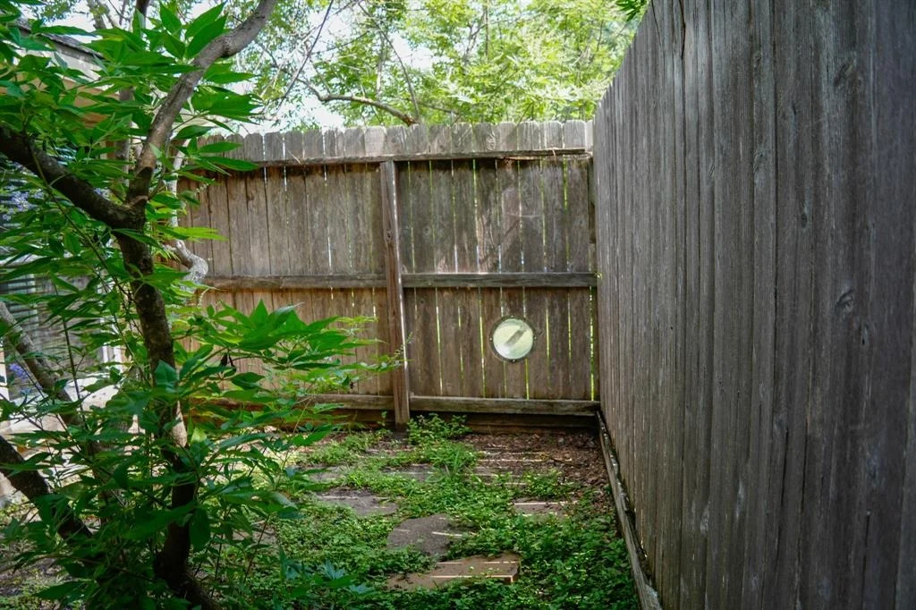 Photo of 22631 John Rolfe Lane