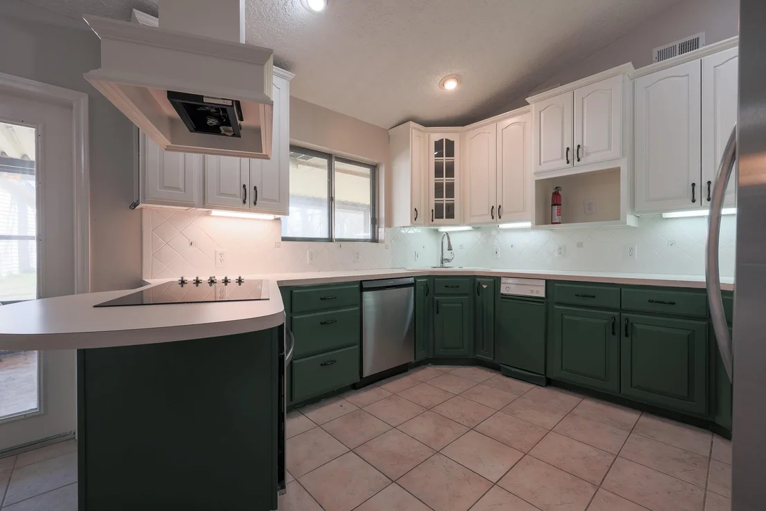 Photo of 20427 Lakeside Drive