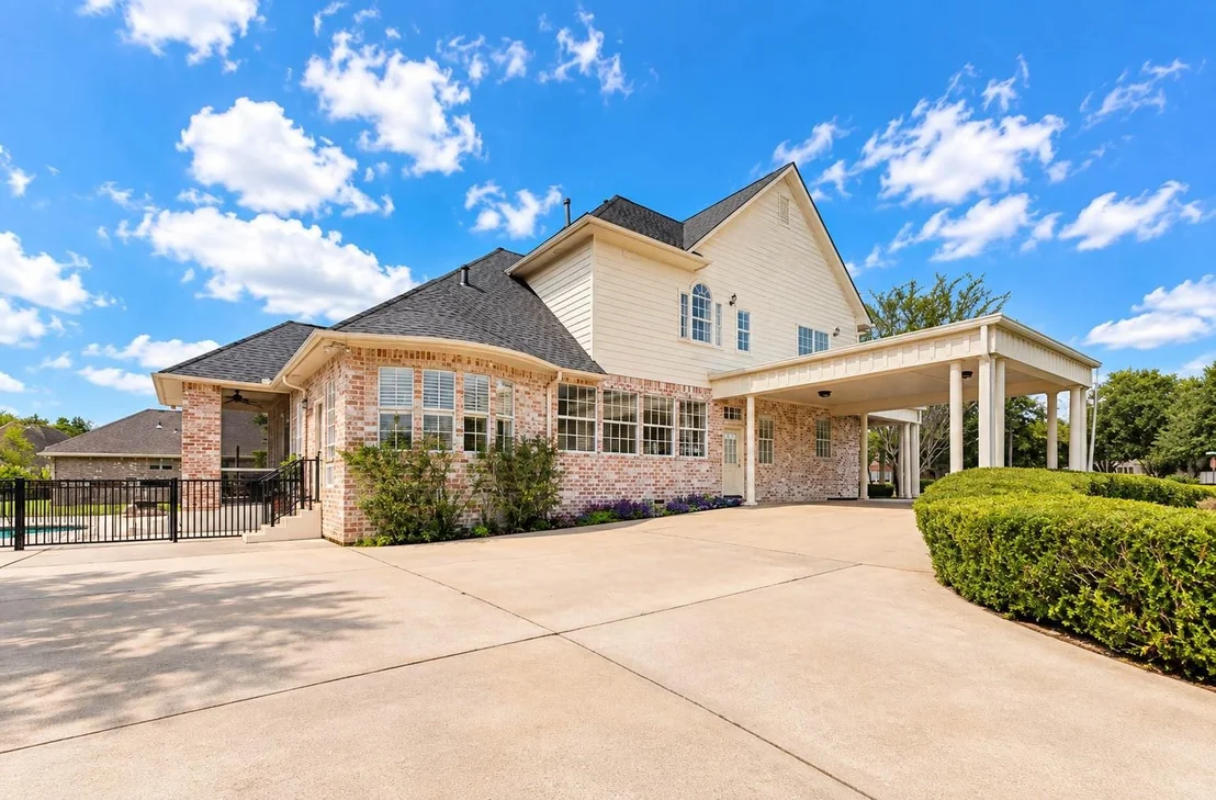 Photo of 33103 Whickham Circle
