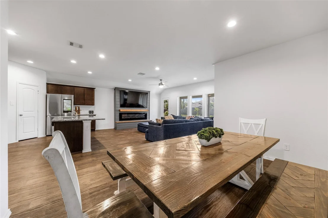 Photo of 2906 Roman Forest Boulevard