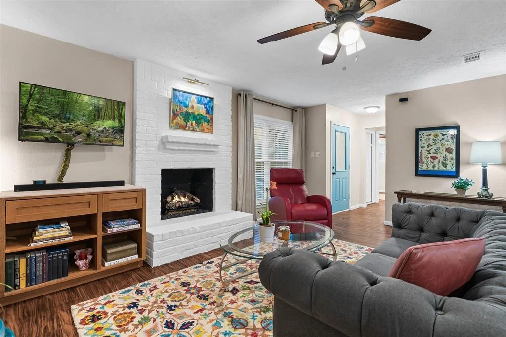 Photo of 26318 Hunters Hollow Drive