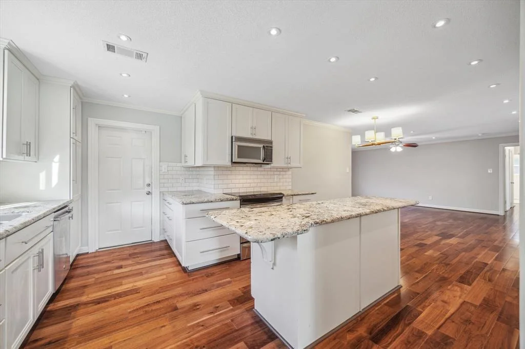 Photo of 9538 Meadowbriar Lane