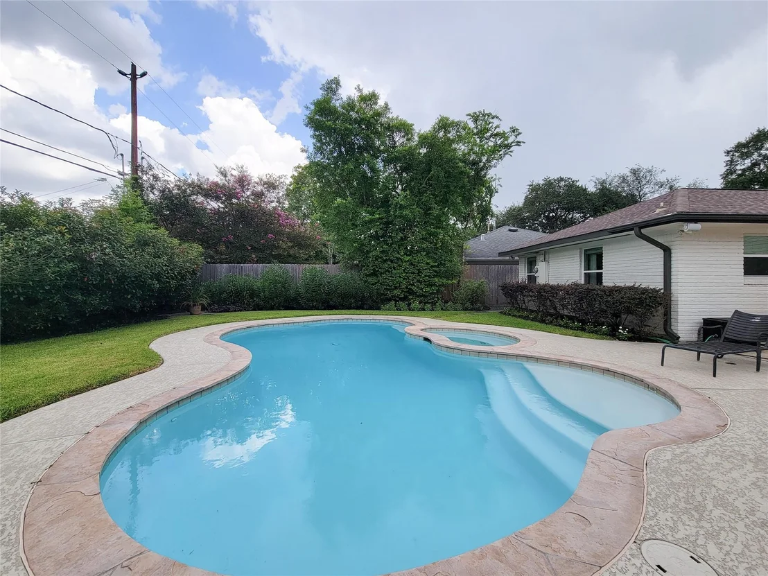 Photo of 4326 Briarbend Drive