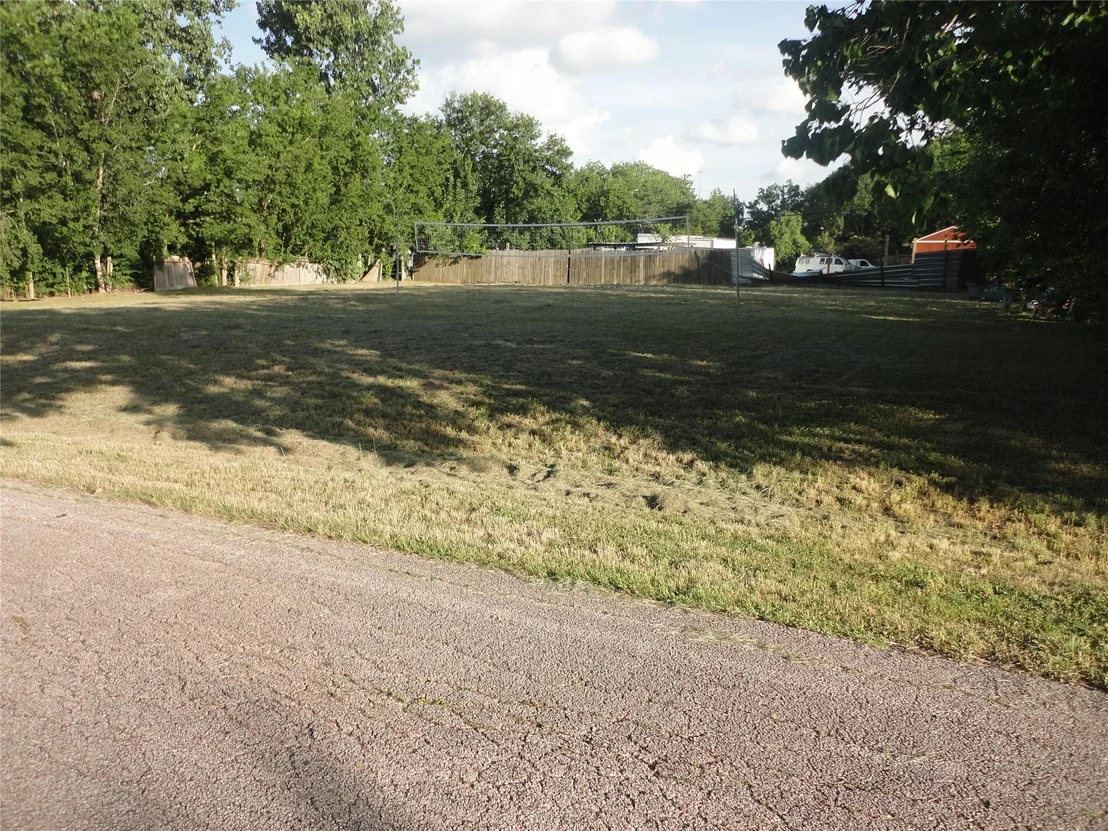 Photo of 6521 Whitton Drive