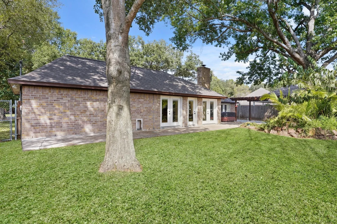 Photo of 2826 E Elm Circle