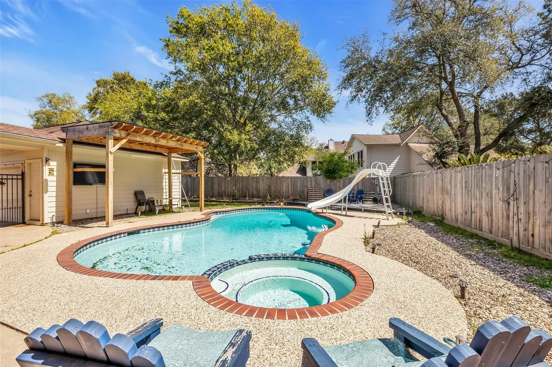 Photo of 5010 Tarnbrook Drive