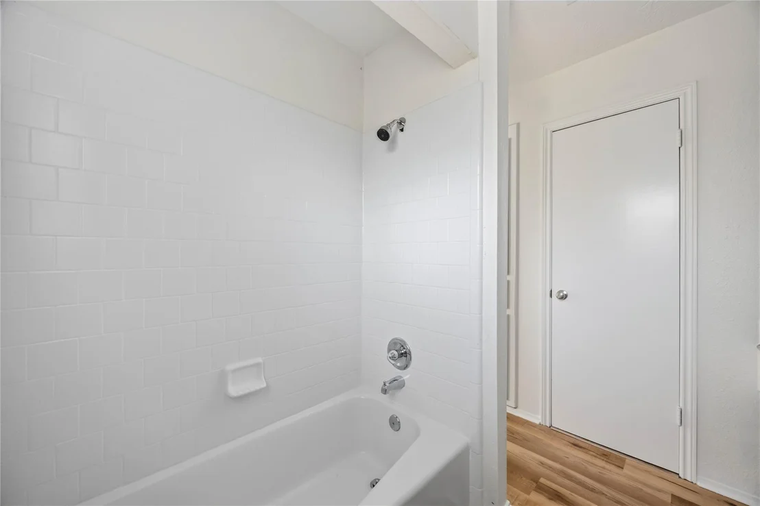Photo of 1002 Oxborough Drive