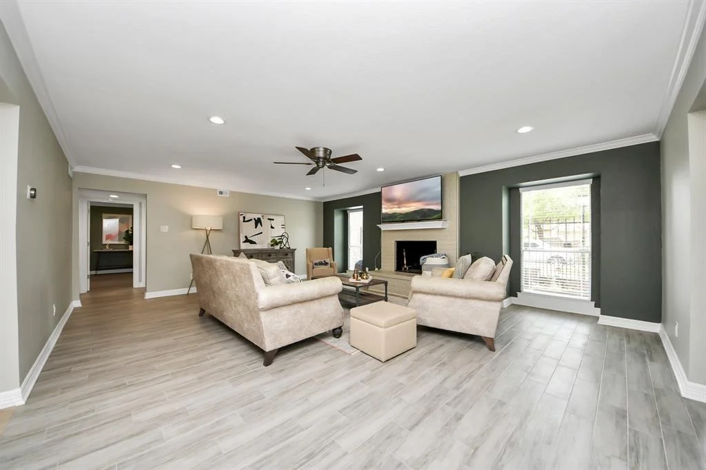 Photo of 415 Lakeside Estates Drive