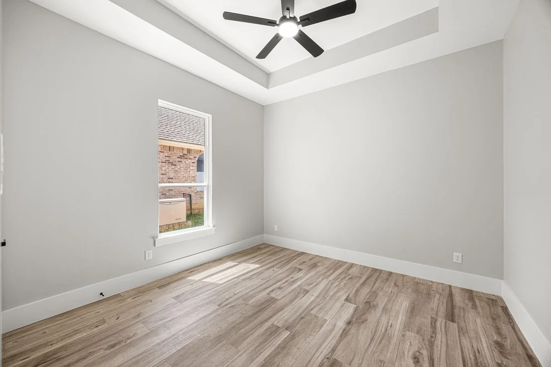 Photo of 418 Garrett Dr
