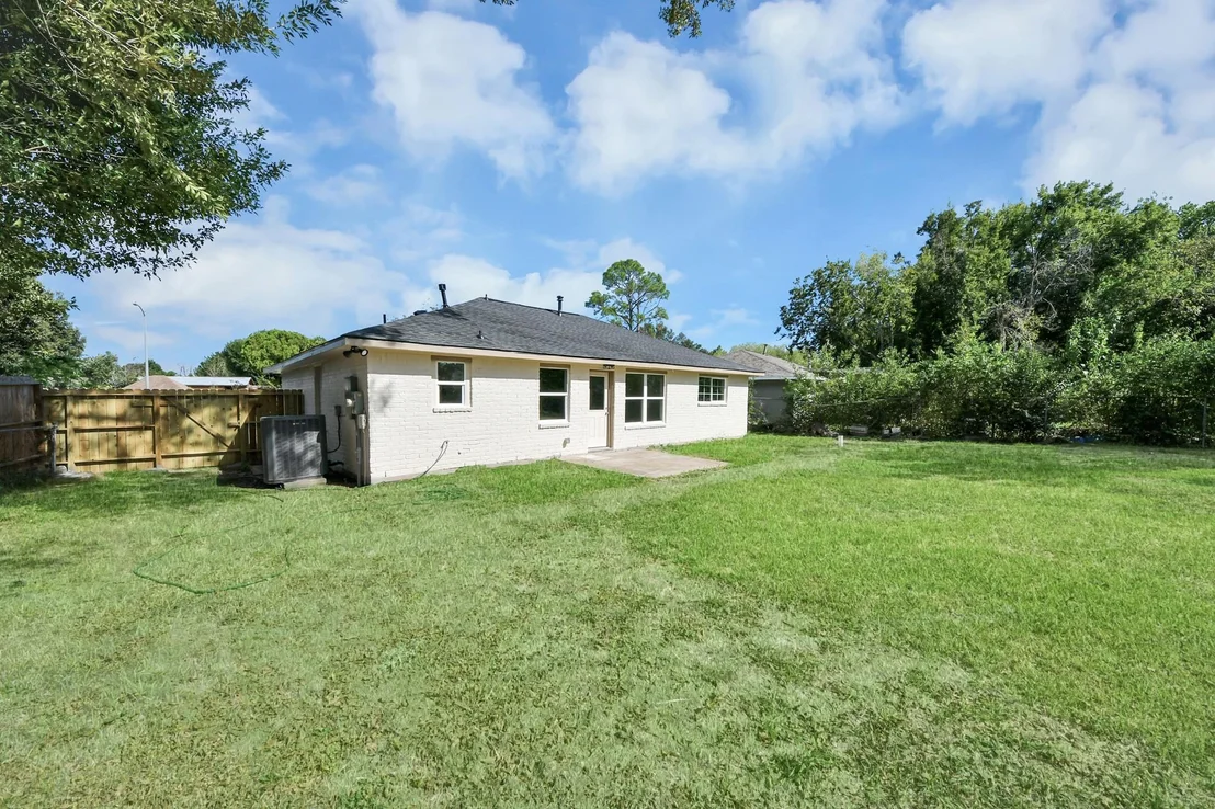Photo of 5131 Beechaven Street