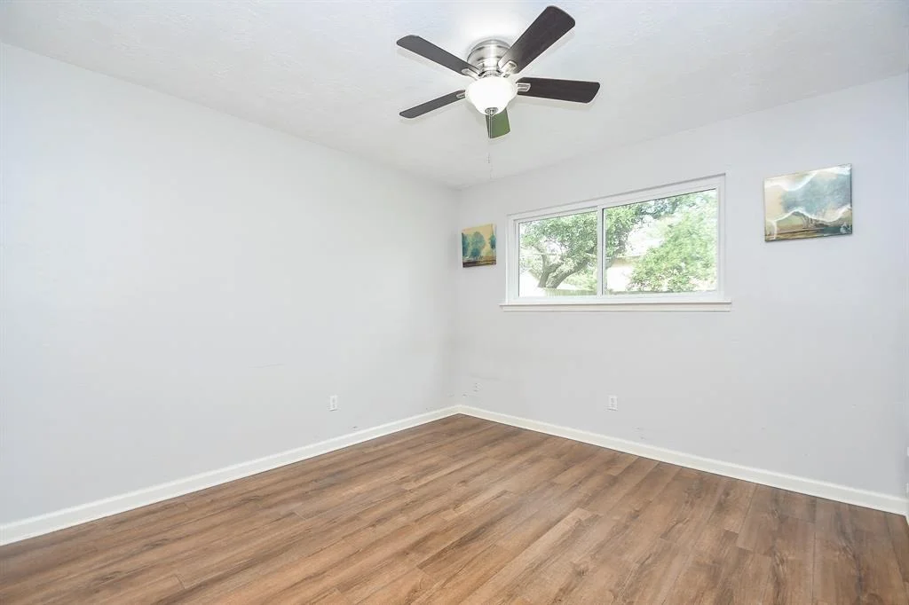 Photo of 935 Western Hills Drive