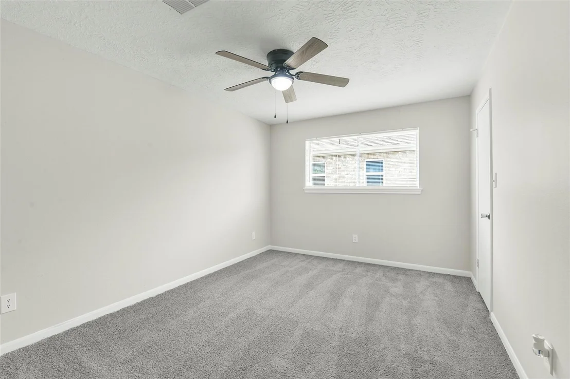 Photo of 4805 Whispering Falls Drive