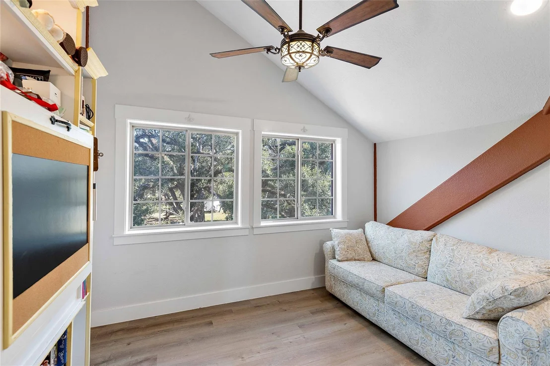 Photo of 6641 S Eagle Road