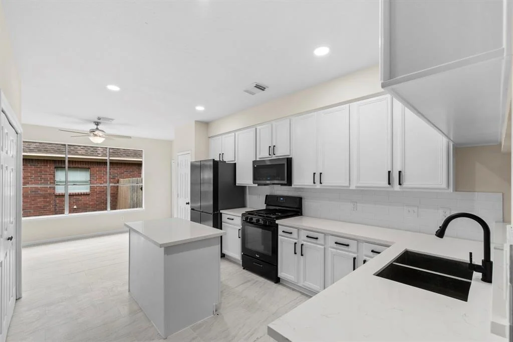 Photo of 7102 Blanco Pines Drive