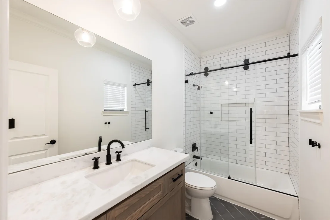 Photo of 25 Woodsborough Circle