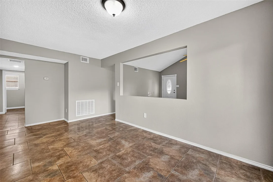 Photo of 634 Walston Lane