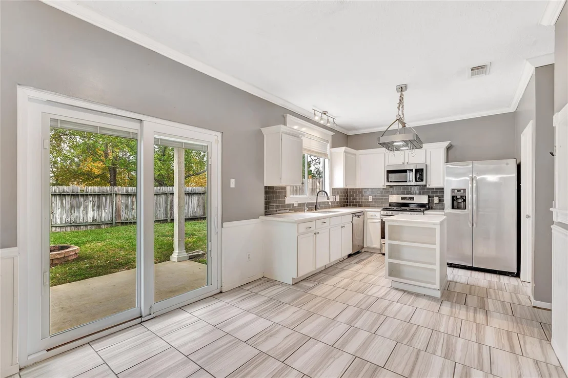 Photo of 1007 Addison Park Lane