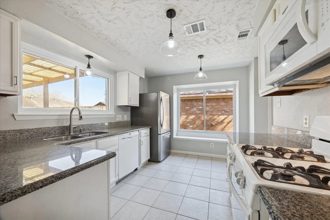 Photo of 439 Reseda Drive