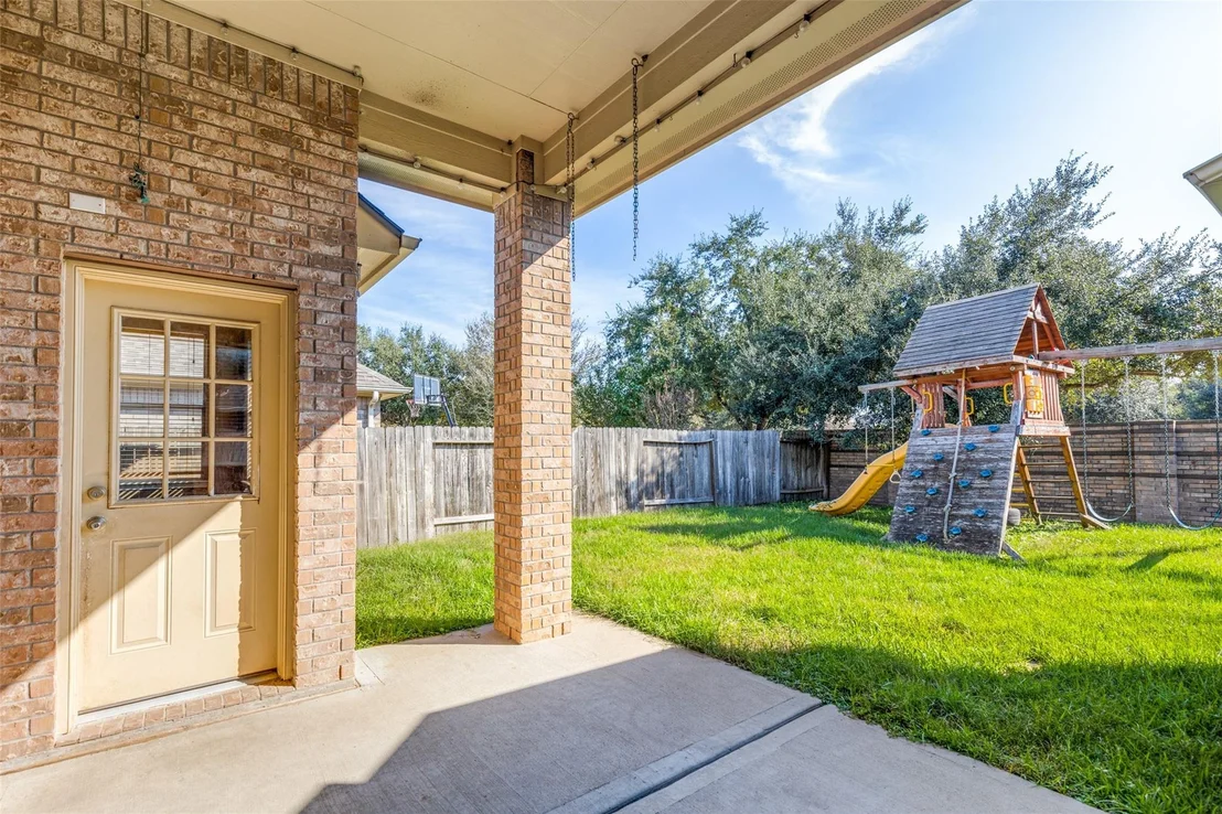Photo of 24915 Garnet Shadow Lane