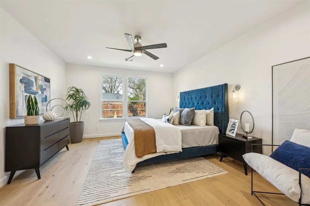 Photo of 10522 Mayfield Road