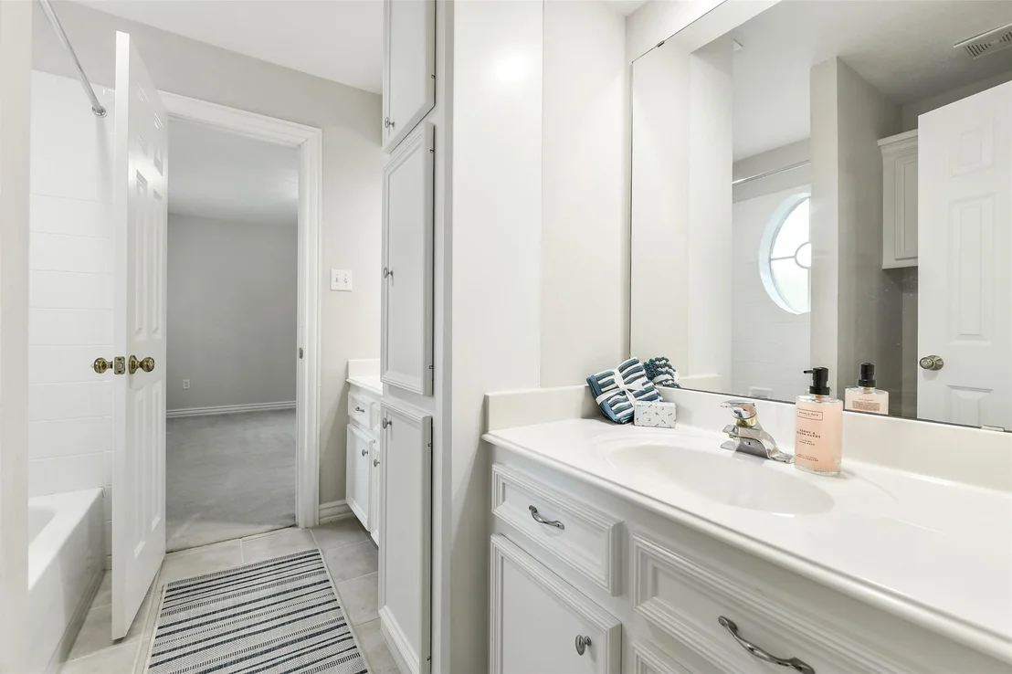 Photo of 11 Cypress Lake Place