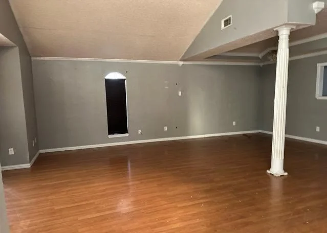 Photo of 9304 Pine Village