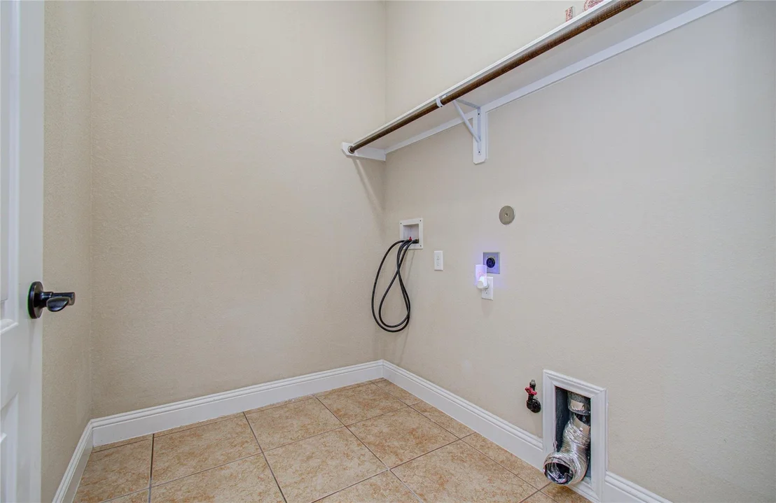 Photo of 27610 Dalton Bluff Court