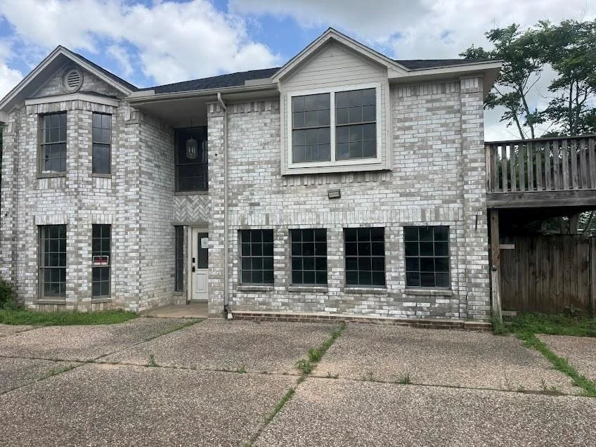 Photo of 5407 Victoria Drive