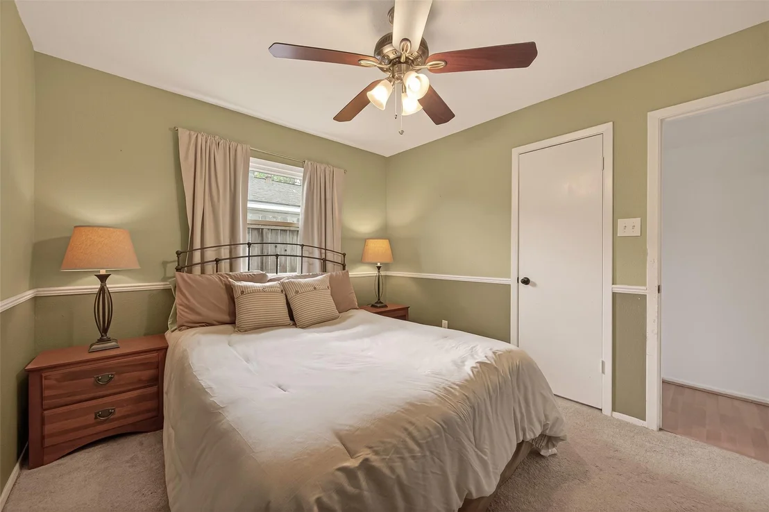 Photo of 10014 Walnut Glen Drive