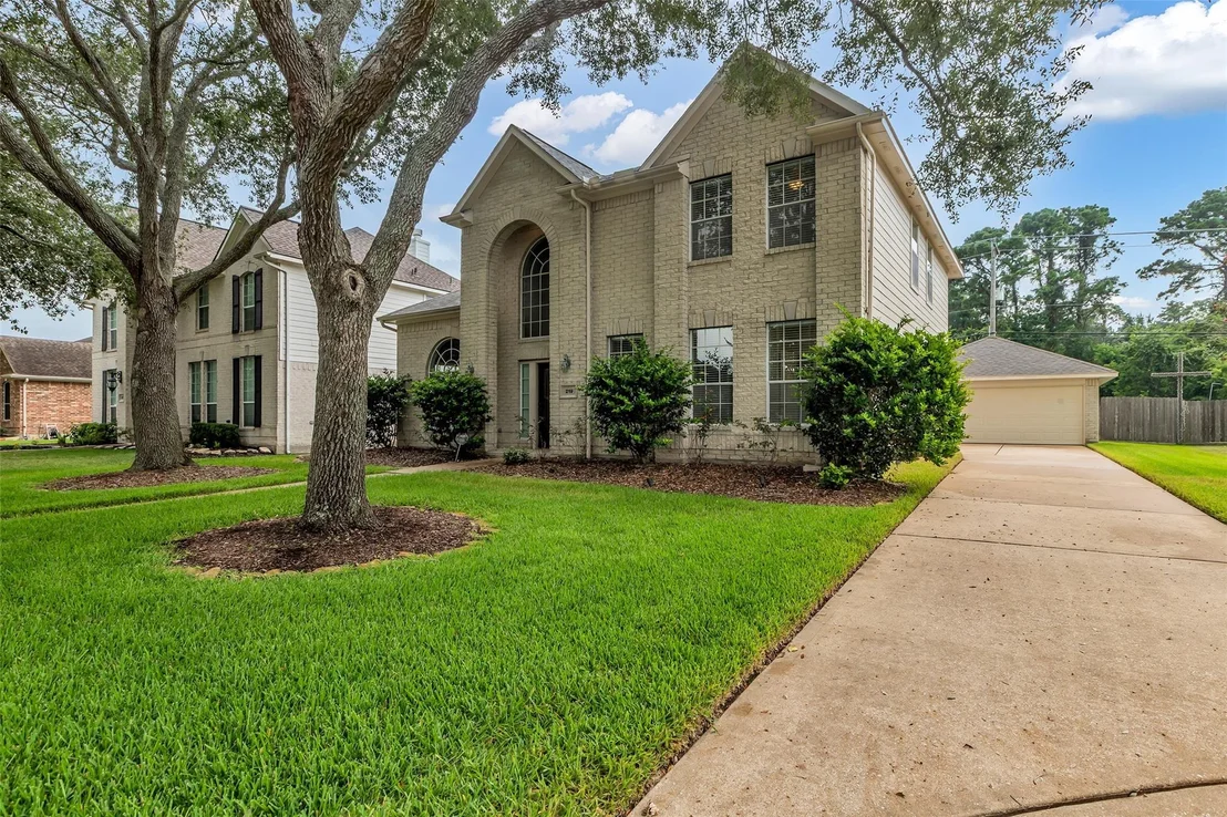 Photo of 219 Rustic Oaks Drive