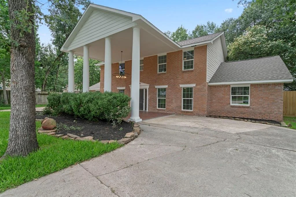 Photo of 8215 Twining Oaks Lane