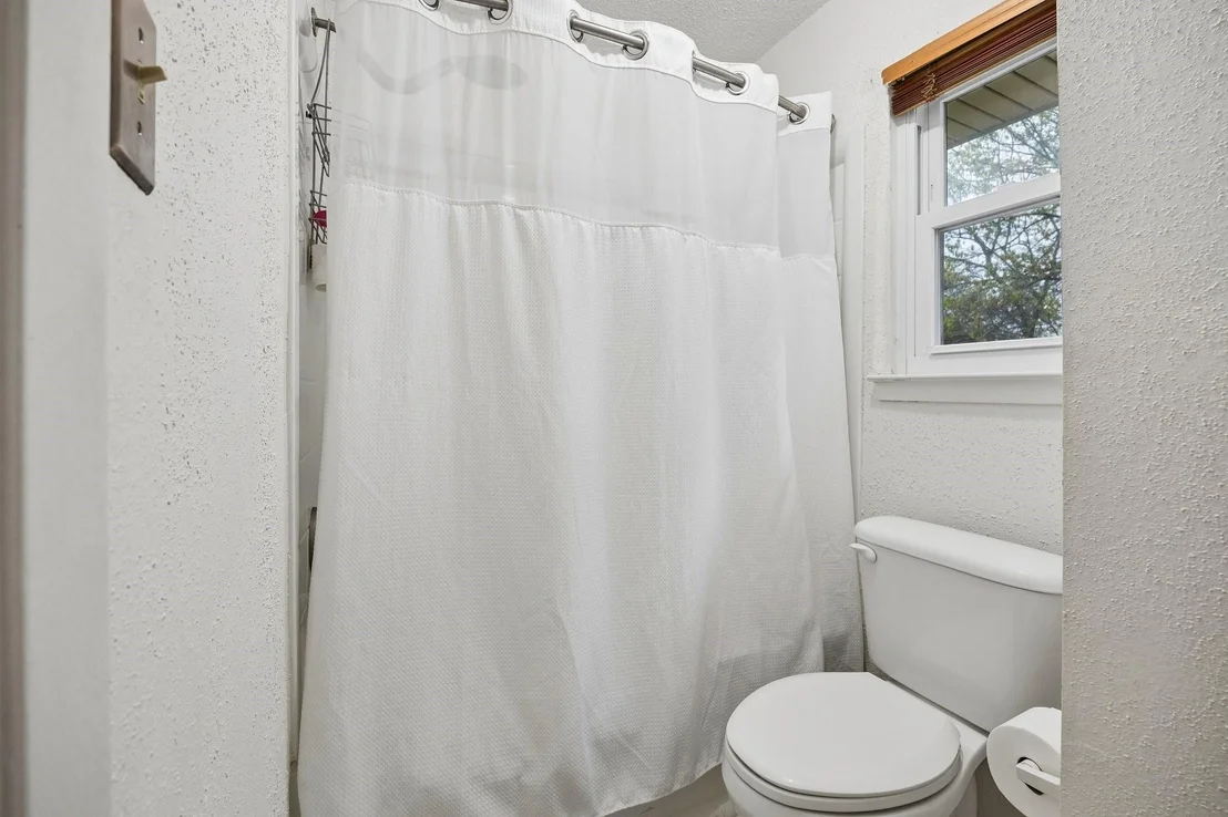 Photo of 9815 Walnut Glen Drive