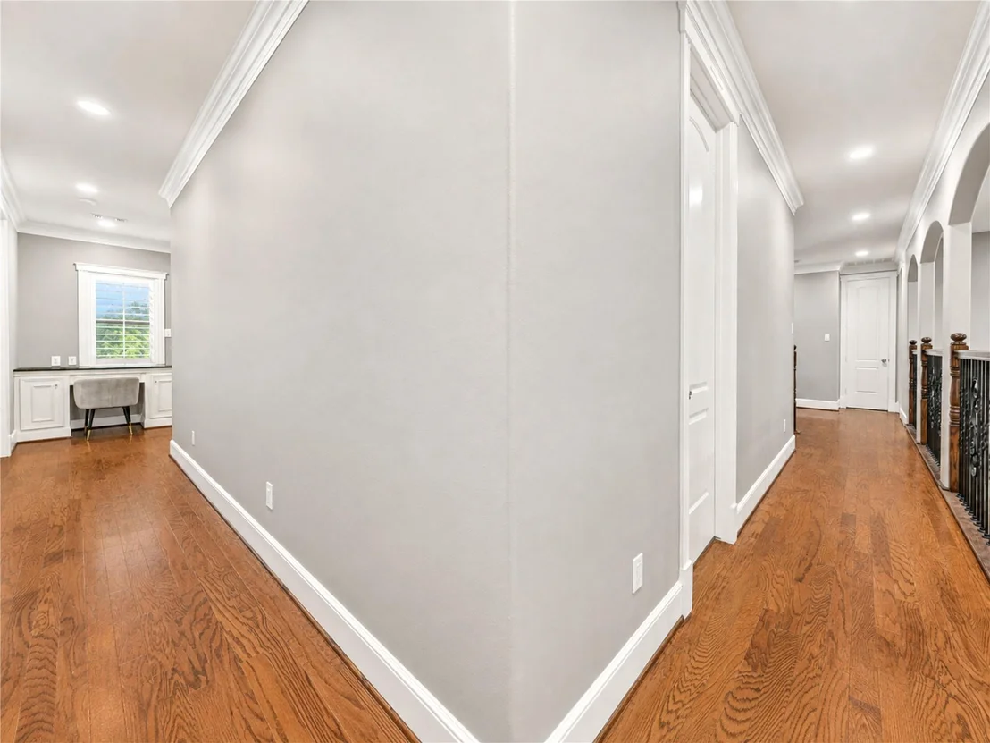 Photo of 200 Creekside Court