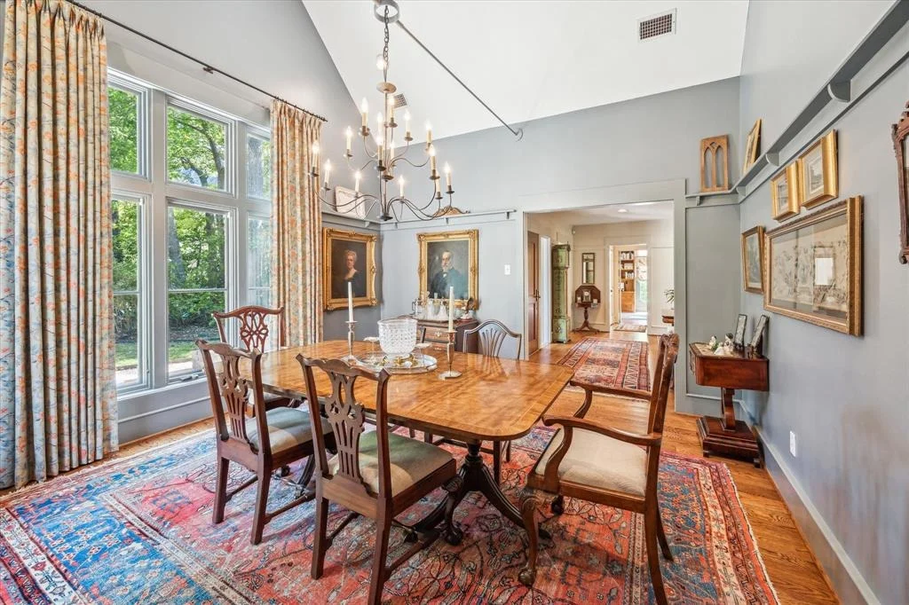 Photo of 15 River Circle