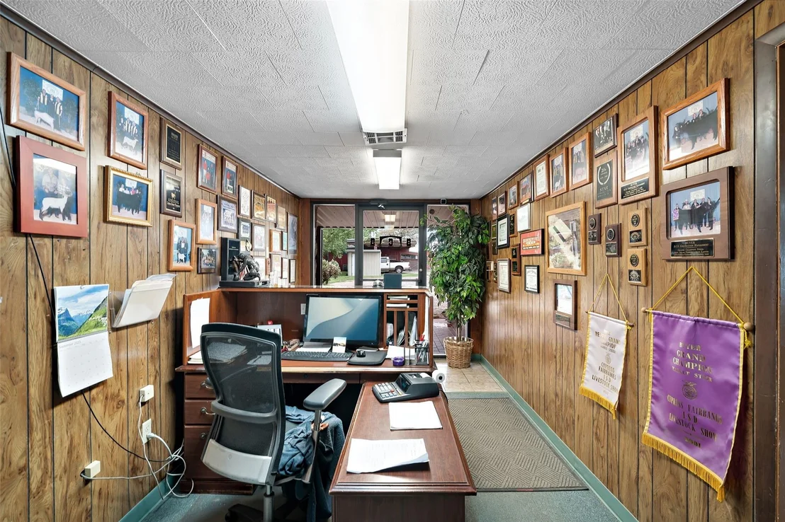 Photo of 7438 Wright Road