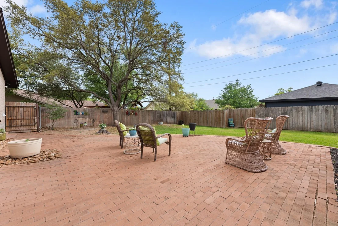 Photo of 2512 Towering Oaks Drive