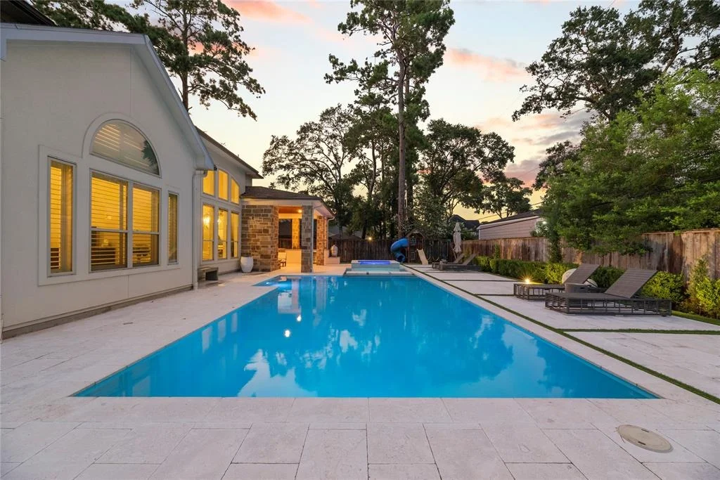 Photo of 1502 Hillendahl Boulevard